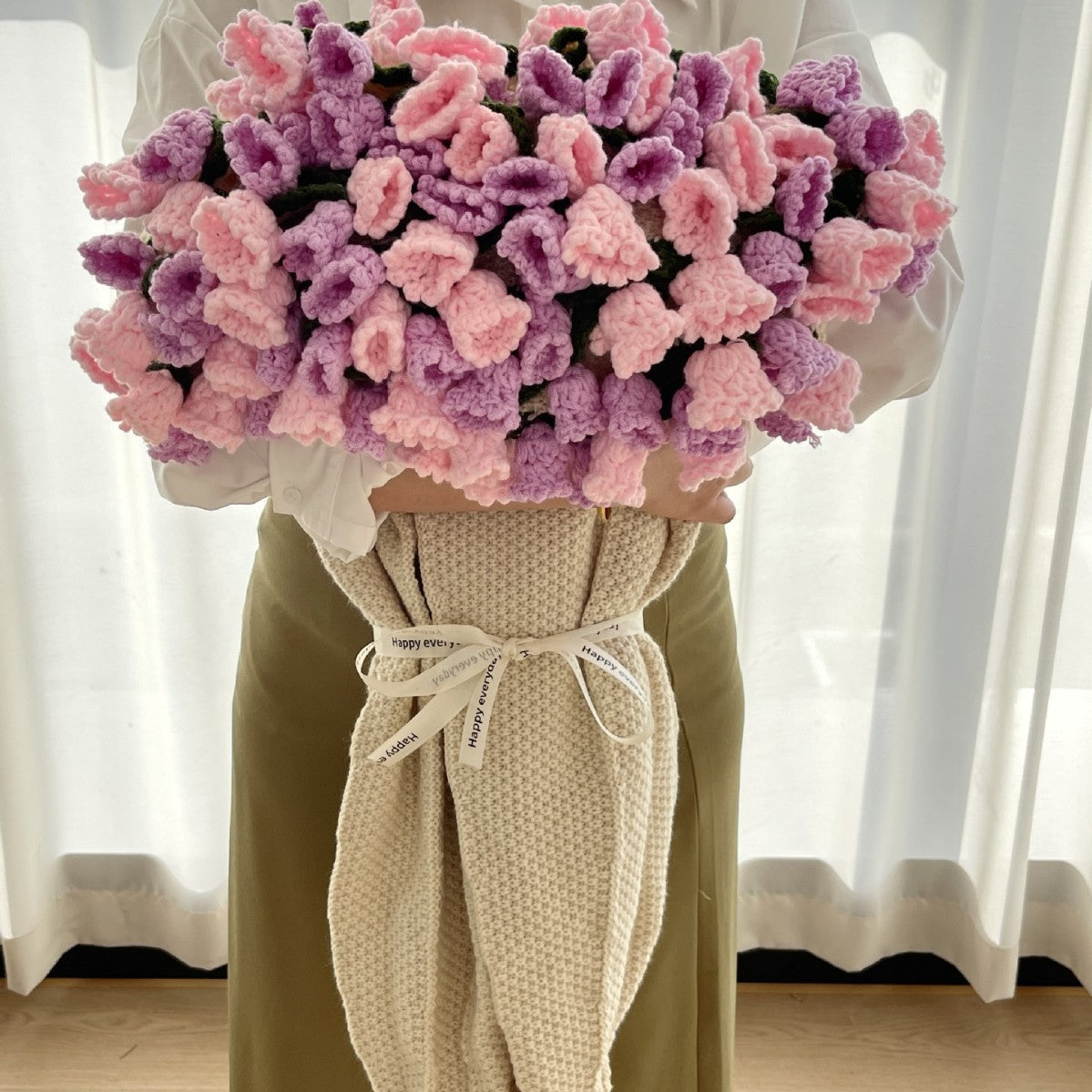 CozyLily - Chaleur Douce Exceptionnelle avec un Beau Motif au Crochet