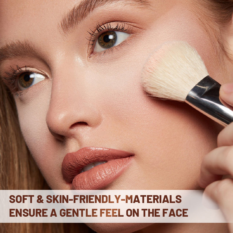 Set de pinceaux de maquillage Veloura présenté de face sur fond clair