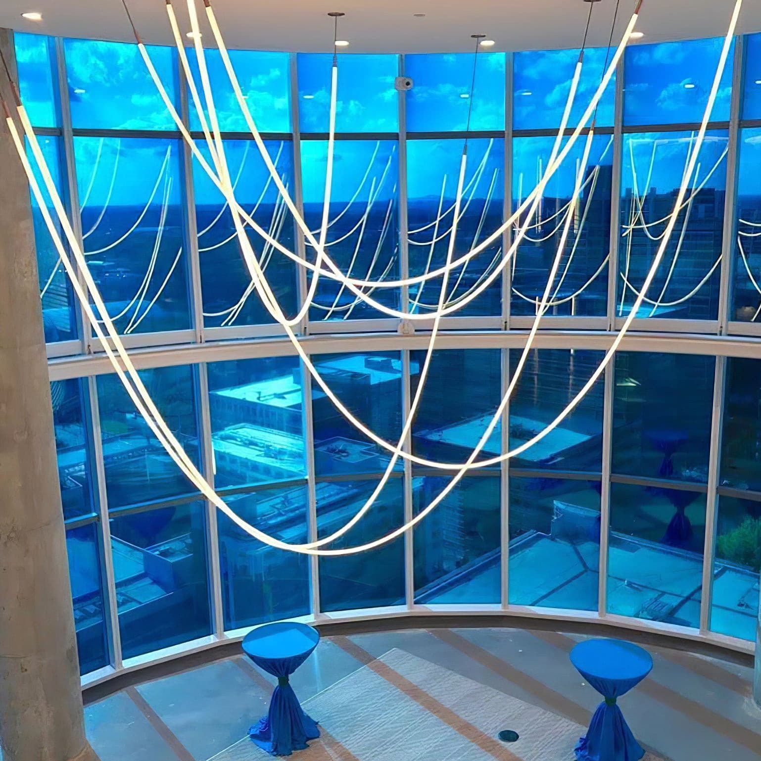 FlexGlow - Personnalisez N'importe Quel Espace avec un Éclairage LED Flexible