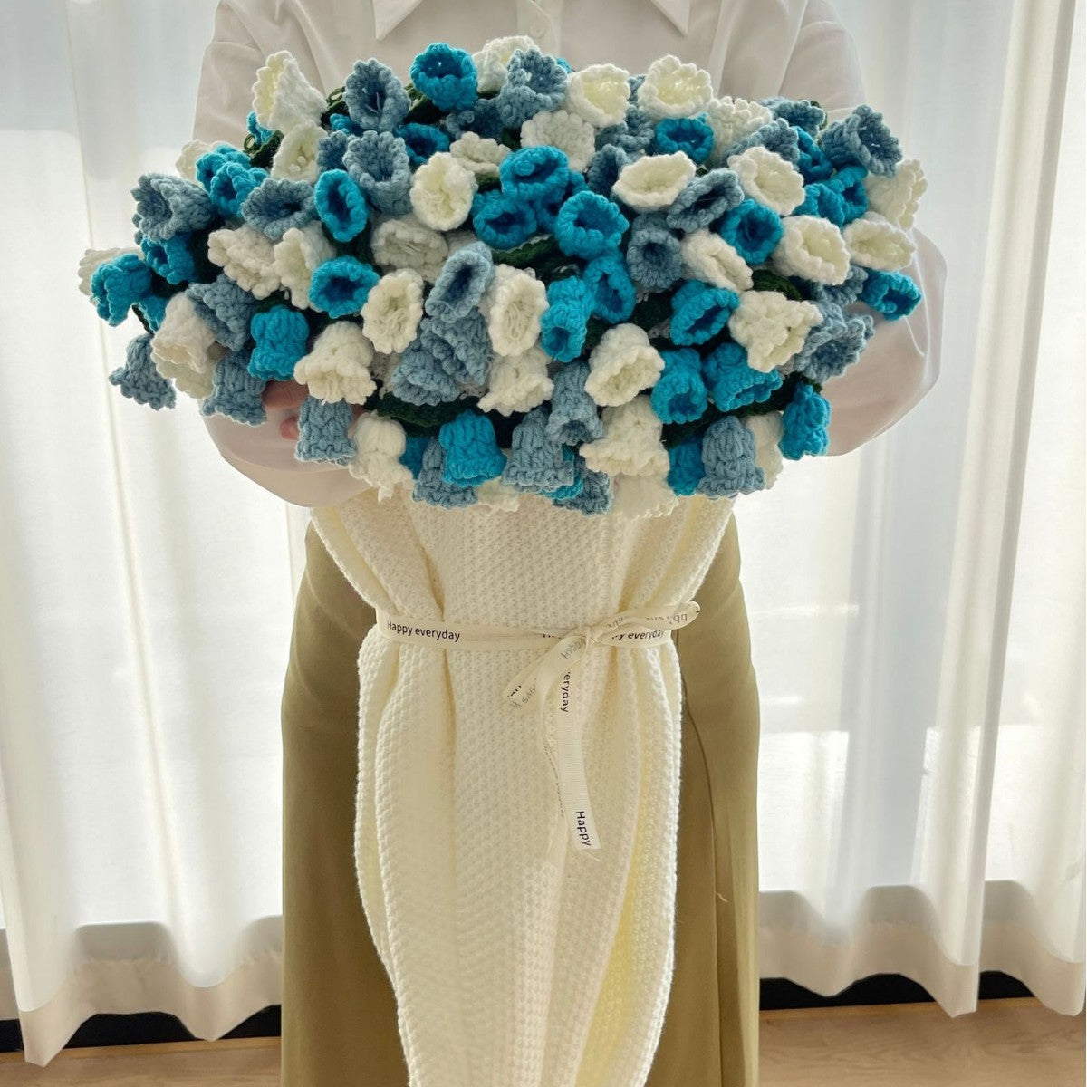 CozyLily - Chaleur Douce Exceptionnelle avec un Beau Motif au Crochet