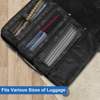Valizo dans une valise avec vêtements et accessoires bien organisés