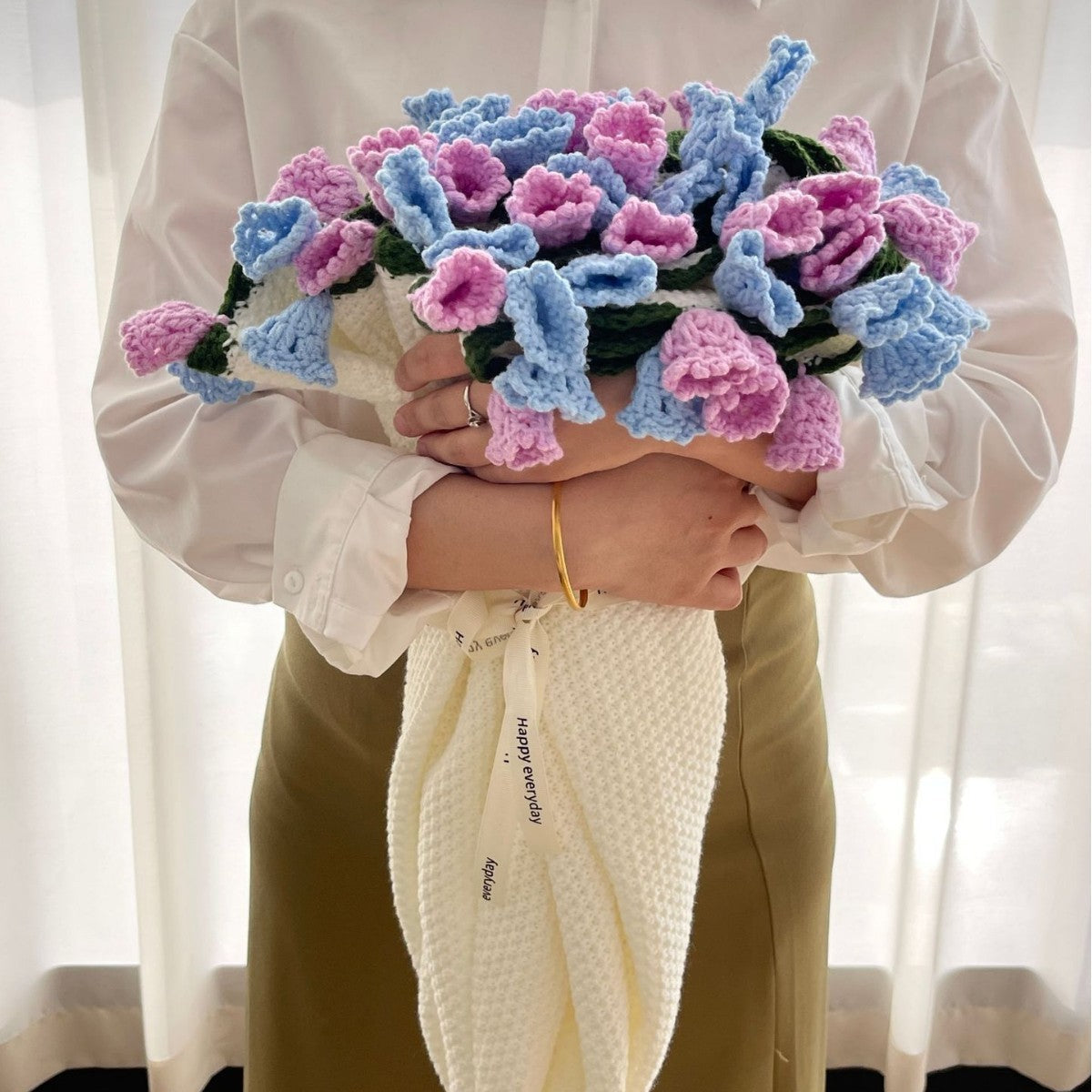 CozyLily - Chaleur Douce Exceptionnelle avec un Beau Motif au Crochet