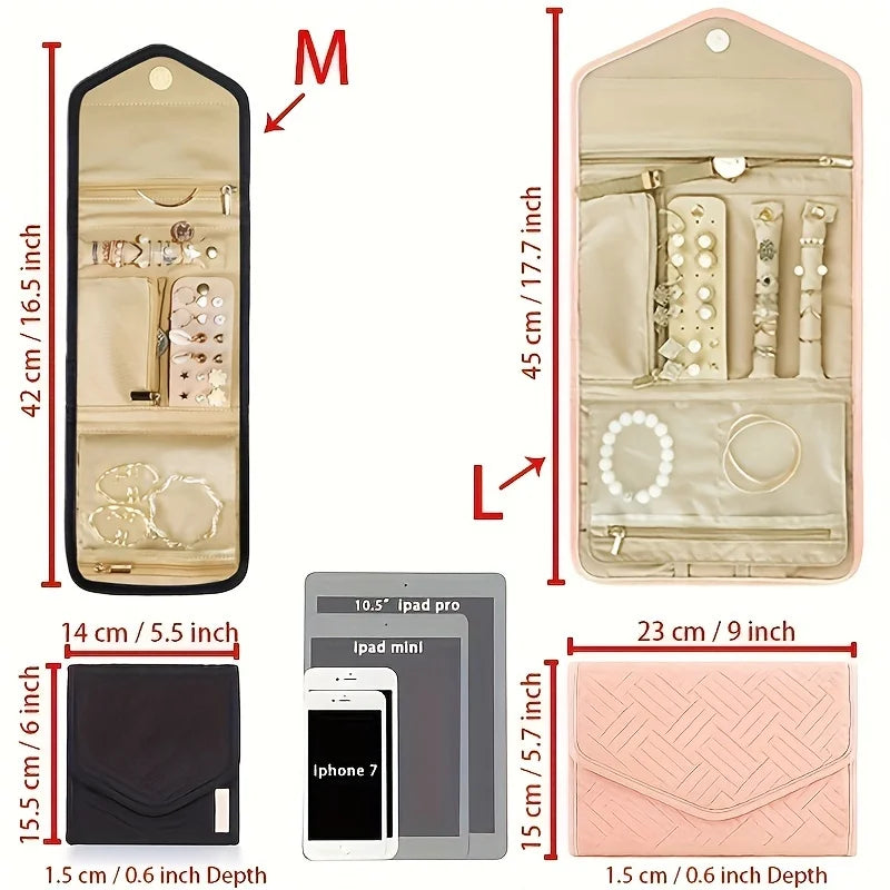 Détail du rangement compact Norlia pour bijoux et accessoires en déplacement
