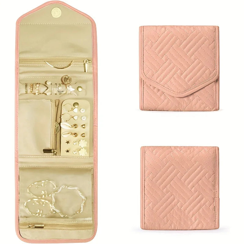 Rouleau à bijoux Norlia fermé, pratique pour la valise et les déplacements