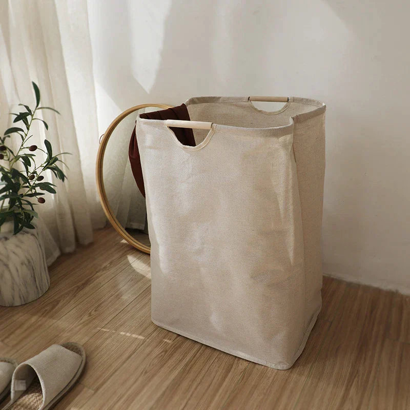 Panier à linge autoportant en tissu tressé vu de face