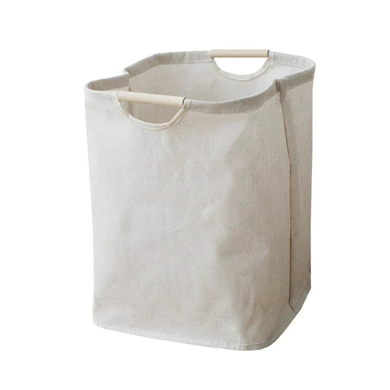 Panier à linge tressé utilisé pour organiser le linge dans la maison