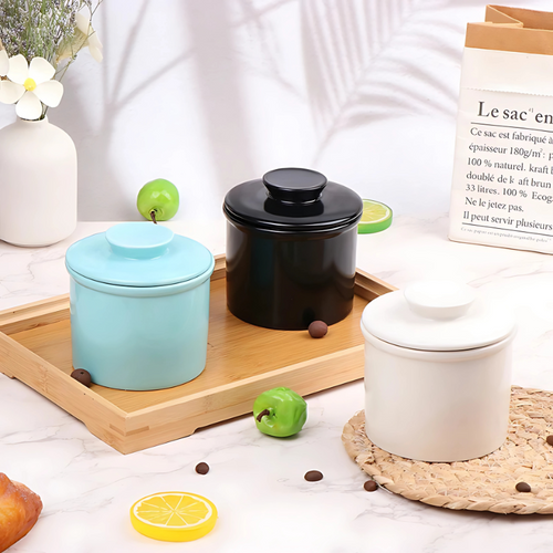 Beurrier Beurélia en céramique avec couvercle, présenté sur une table de cuisine