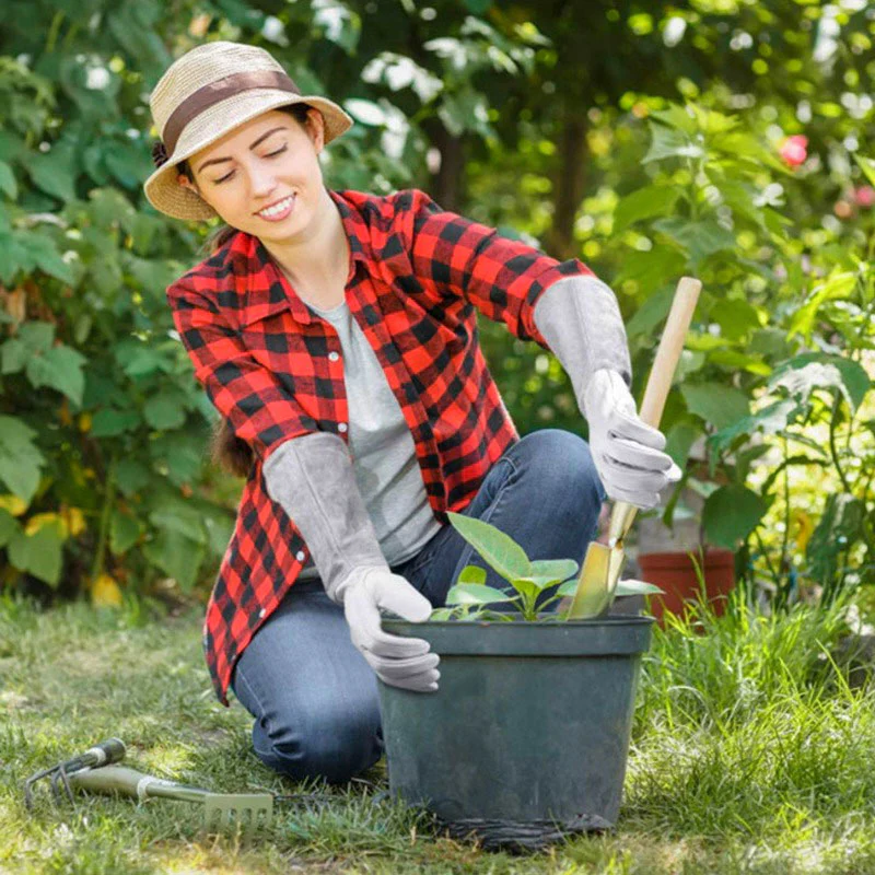 Détail du poignet élastique des gants de jardinage