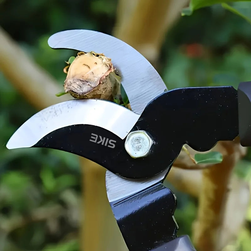 Sécateur de jardin avec poignées ergonomiques pour une coupe facile