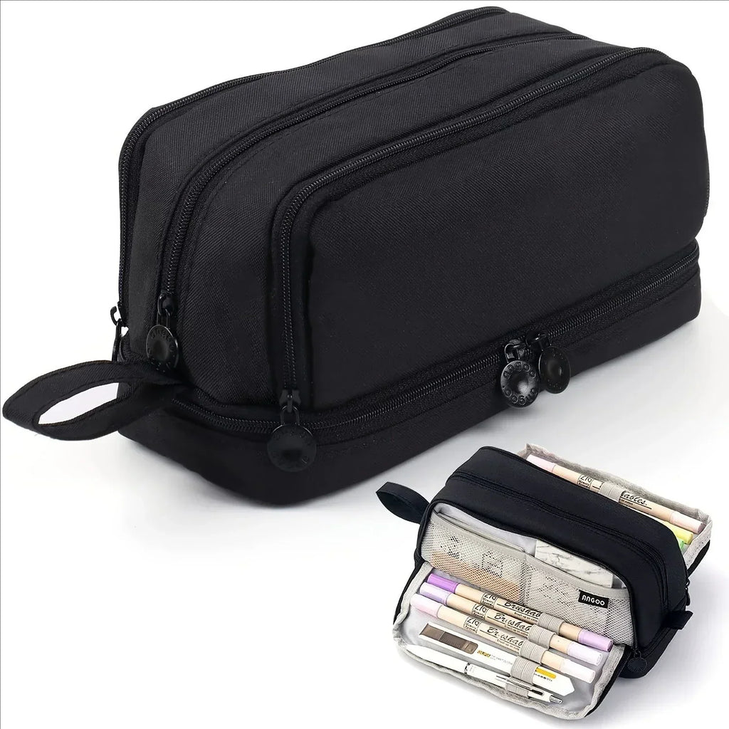 Trousse grande capacité ouverte montrant ses trois compartiments de rangement