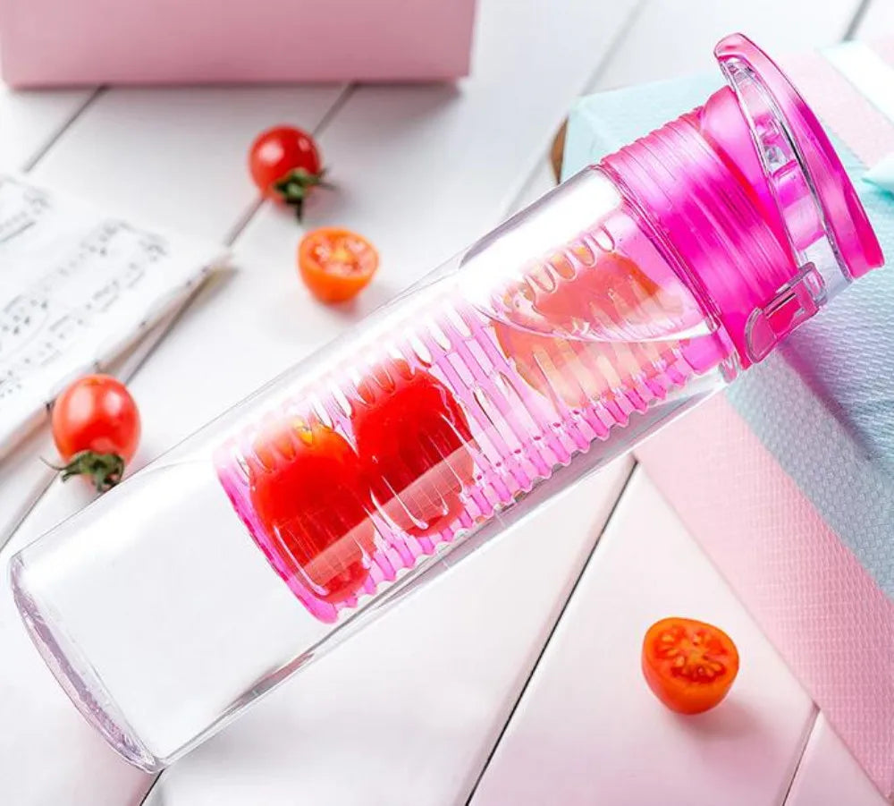 Vue de face de la gourde infuseur Frulisse au design portable
