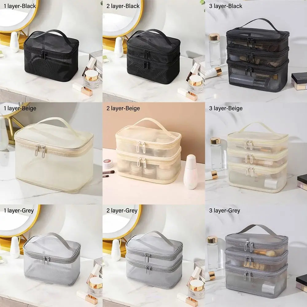 Trousse de maquillage Velmora ouverte montrant ses poches et espaces de rangement
