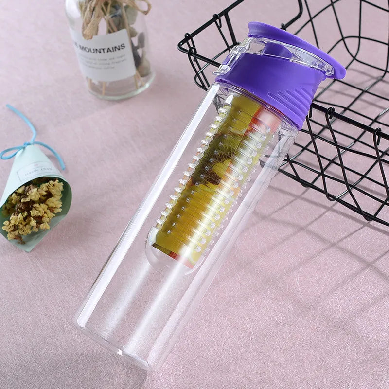 Vue du produit Frulisse montrant sa forme ergonomique et son couvercle