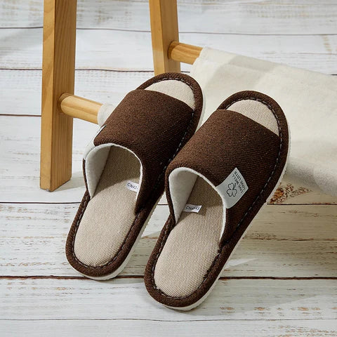 Chaussons Nuvelya souples et confortables portés en intérieur