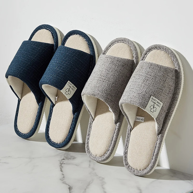 Chaussons d'intérieur Nuvelya avec semelle antidérapante, vue de profil