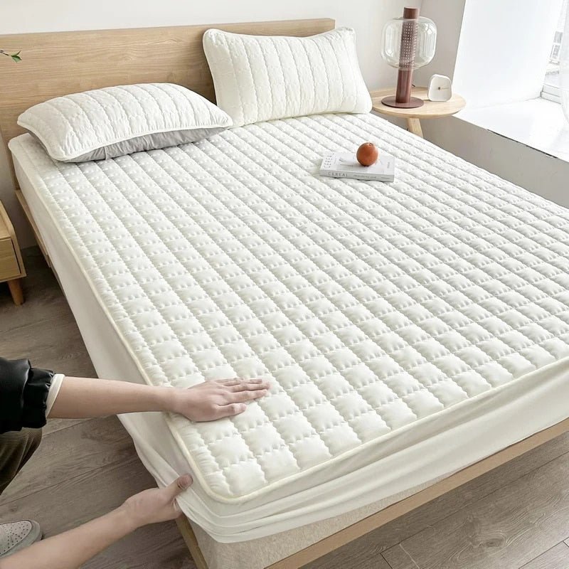 Housse de Matelas | Tissu Doux et Respirant | Protection Hygiénique | Convient aux Matelas jusqu'à 30 cm