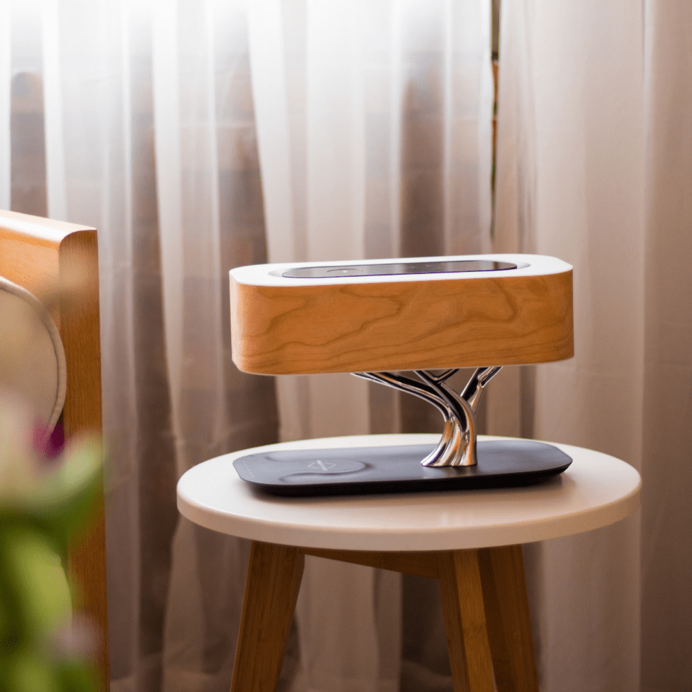 GlowNest - Organisez votre espace avec la lumière, la musique et la recharge sans fil