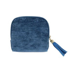 Pochette de voyage pour bijoux avec bagues et colliers rangés