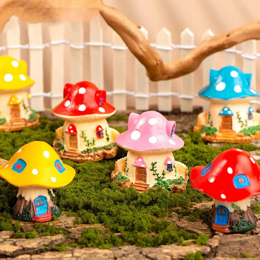 Décoration de plante avec mini champignons colorés