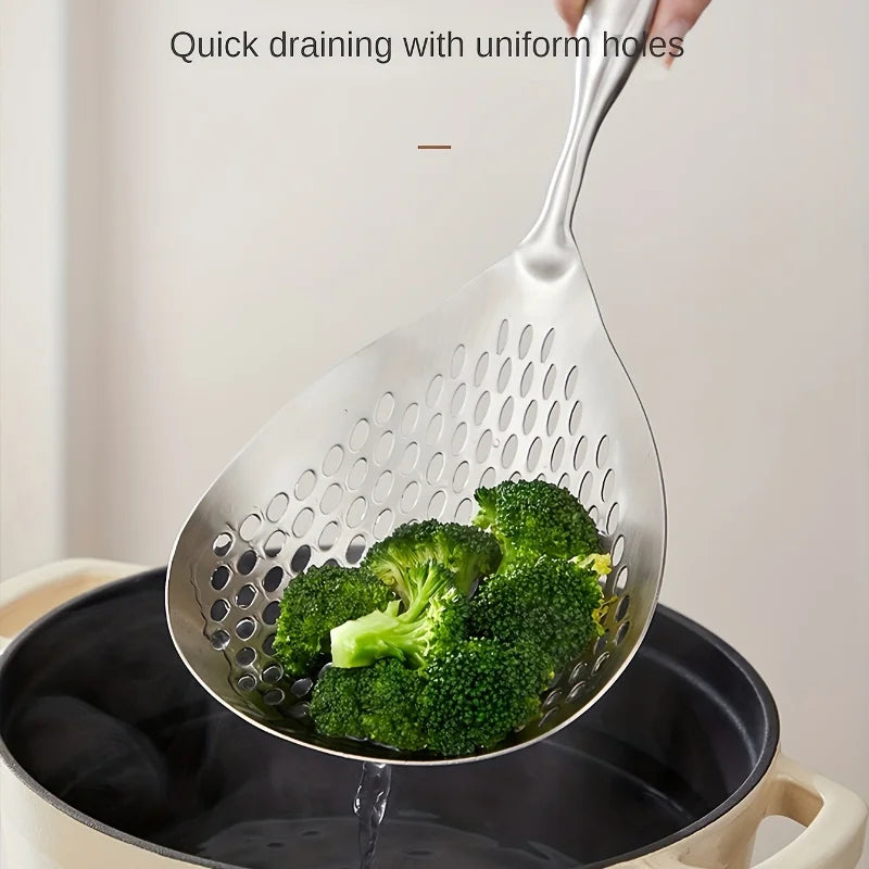 Passoire de cuisine Cuisora avec poignée noire et panier en maille inox