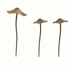 Décoration extérieure en métal représentant trois champignons