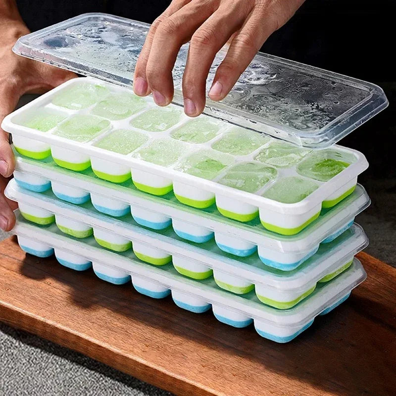 Moule à glaçons | 14 cavités en silicone avec fond souple | Couvercle étanche