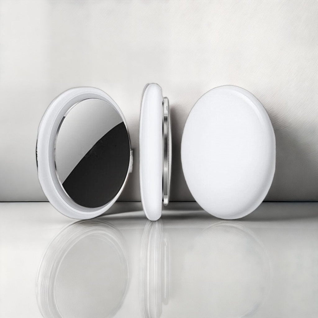Traceur Bluetooth Locéra vu de face avec design minimaliste